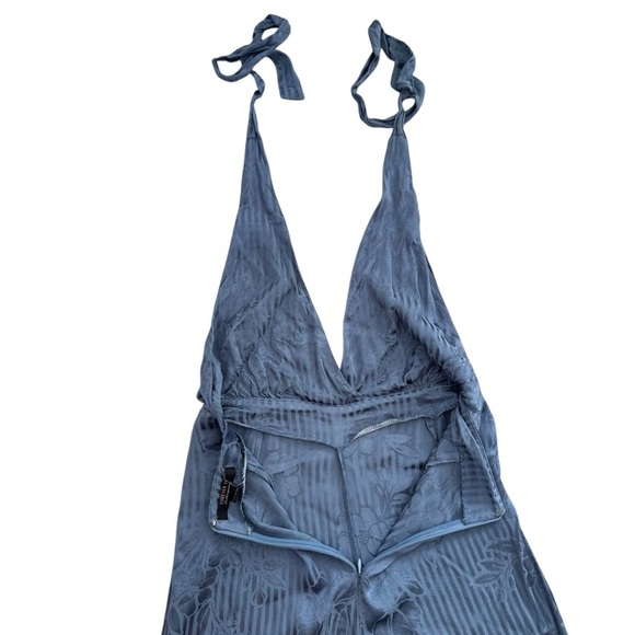 Stunning 70’s style floral open back flow halter jumpsuit size medium - Picture 9 of 11